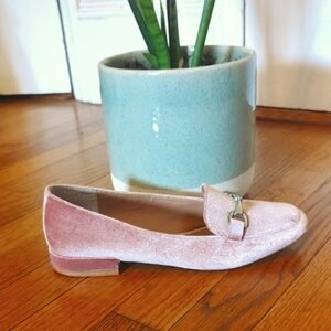 Steve Madden Pink Suede Flats with Metallic Detail